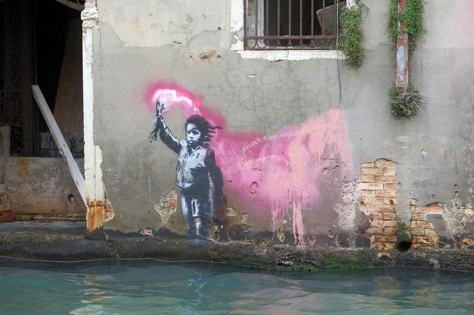 Migrant Child- Banksy, Venezia
