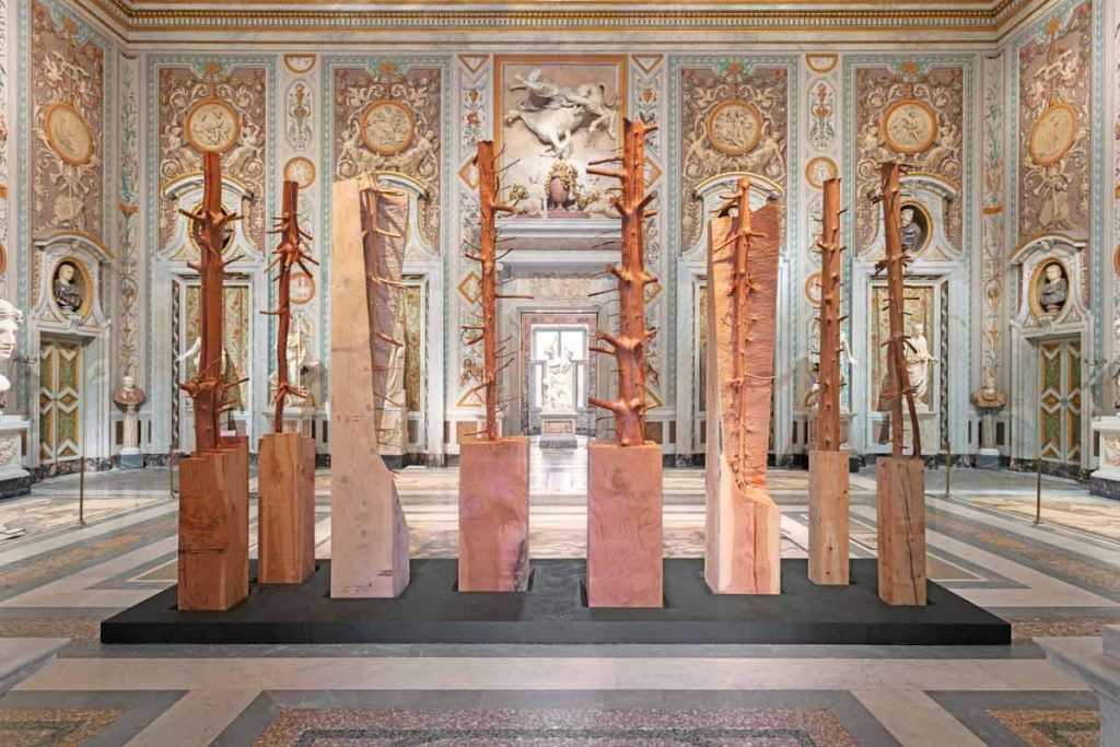 Giuseppe Penone. Gesti universali, Installation view, Salone d'ingresso Mariano Rossi, Galleria Borghese, Roma