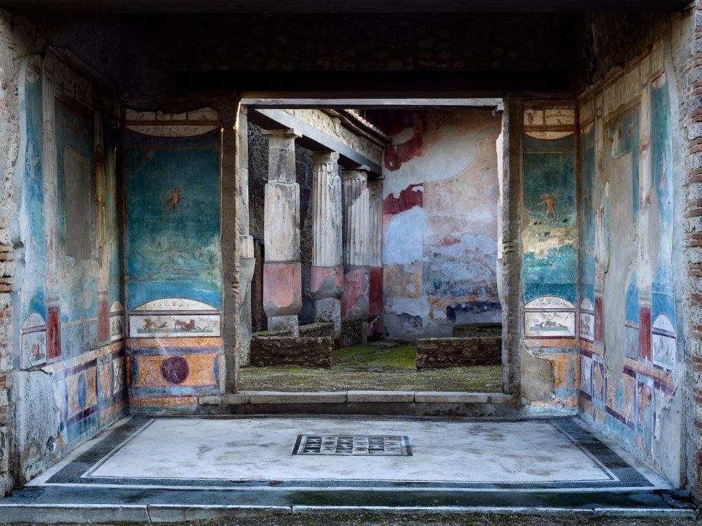 Luigi Spina, Casa della Caccia Antica, Ricerca Interno Pompeiano