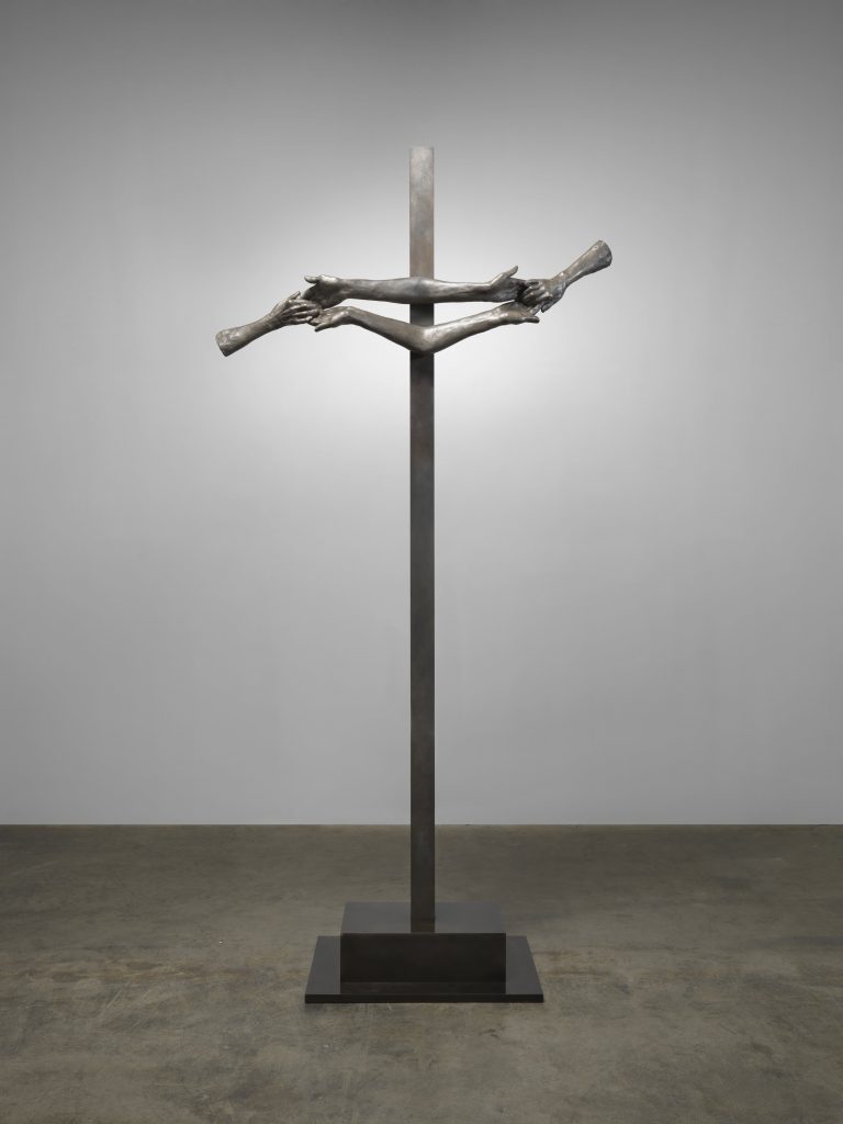 Louise Bourgeois CROSS, 2002 Bronze, silver nitrate and polished patina, and steel 261.6x124.5x50.8 cm Photo: Christopher Burke, ©The Easton Foundation/Licensed by S.I.A.E., Italy and VAGA at Artists Rights Society (ARS),NY