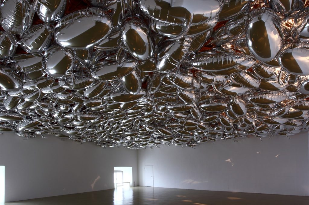 Philippe Parreno, Speech Bubbles, 2009 @Sebastiano Pellion