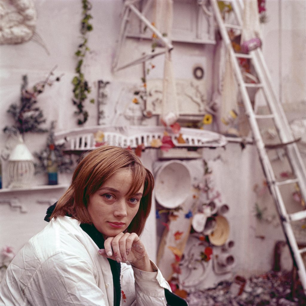 Niki de Saint Phalle nel suo studio, 1962
©️ Photo by Giancarlo BOTTI/Gamma-Rapho via Getty Images